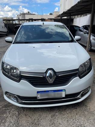 RENAULT LOGAN 1.6 DYNAMIQUE 8V FLEX 4P MANUAL